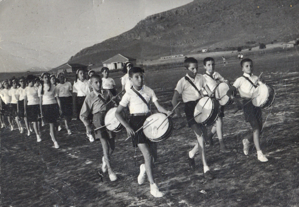 Γυμναστικές επιδείξεις στο παλιό γήπεδο αρχές της δεκαετίας του 1960